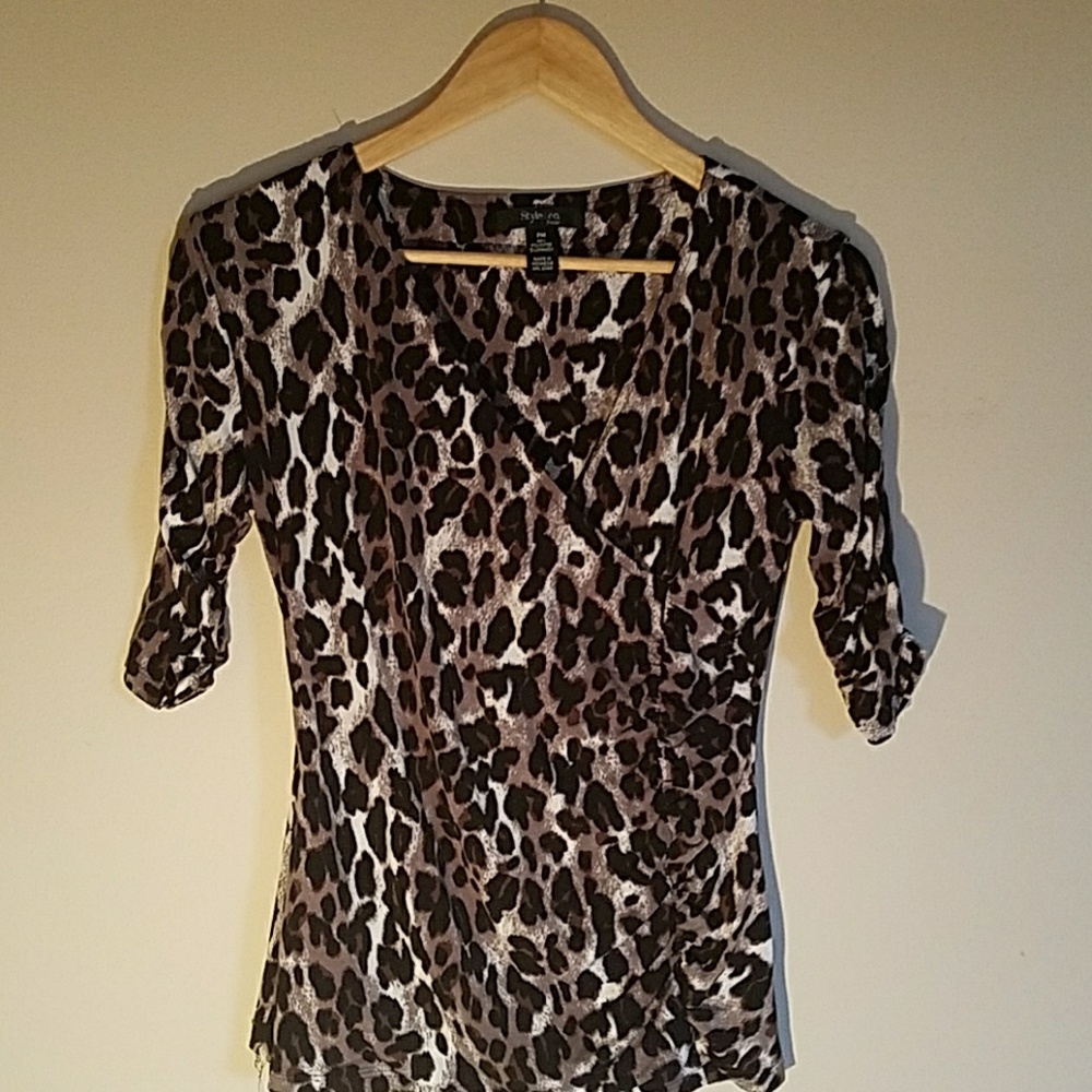 Blouse with animal print